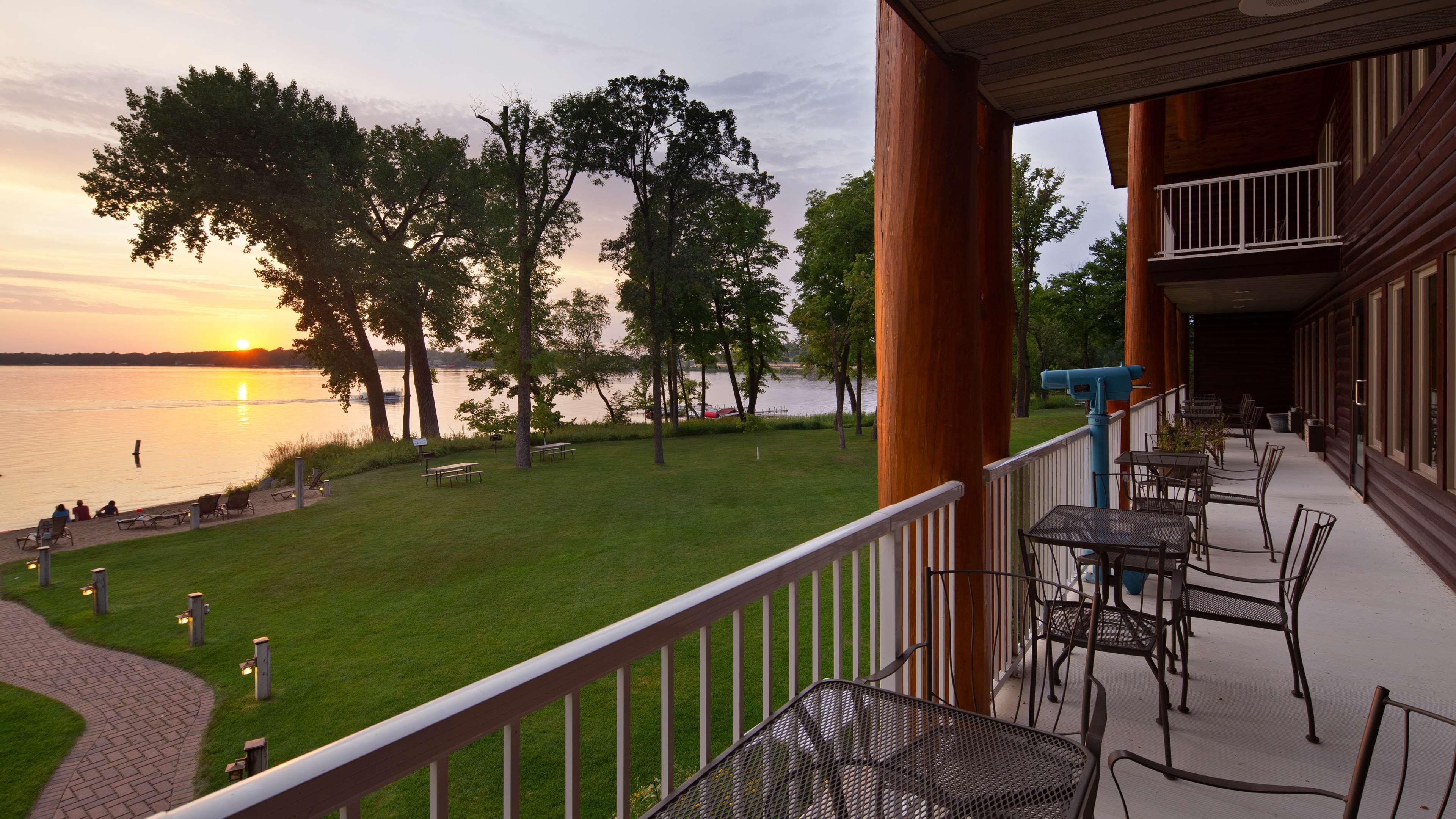 Best Western Premier The Lodge On Lake Detroit Detroit Lakes Eksteriør billede