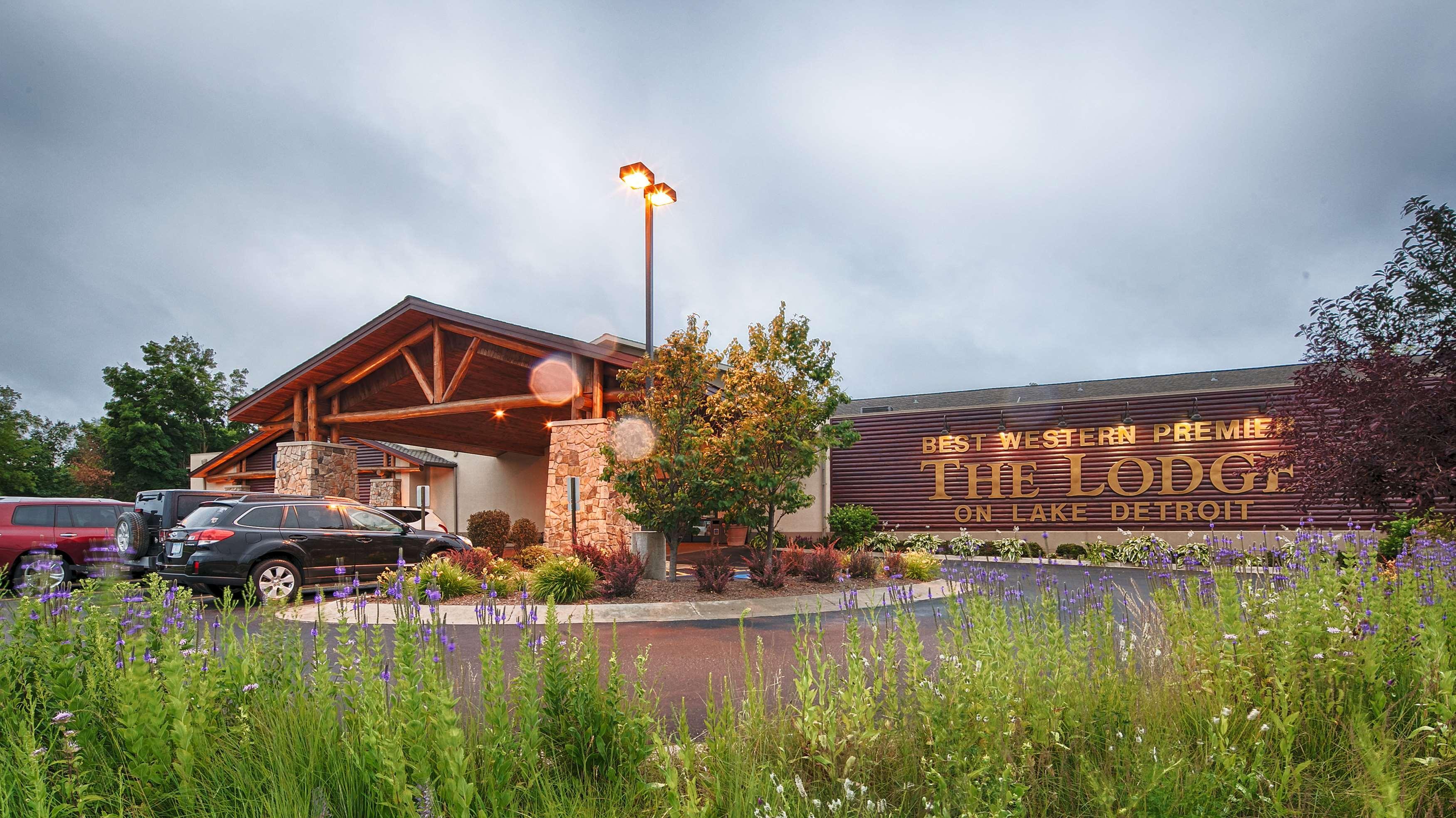 Best Western Premier The Lodge On Lake Detroit Detroit Lakes Eksteriør billede